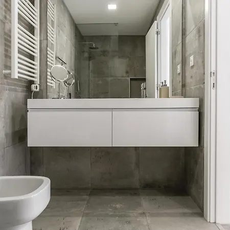 & Supertubos House Consolação