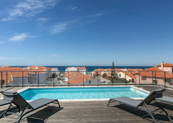 Apartment & Supertubos House