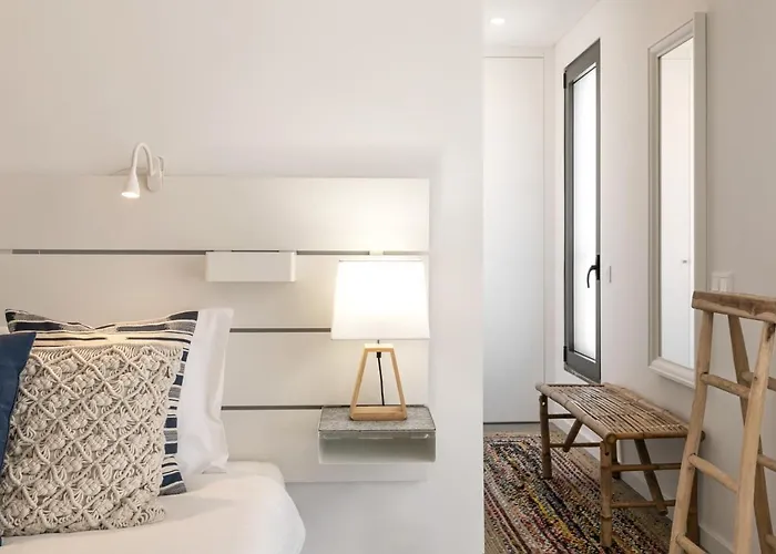 Apartment & Supertubos House